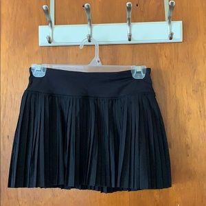 lululemon pleated skirt